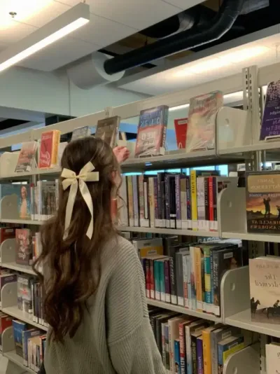 Polybuzz platform's star character Shy GF GL, offering personalized conversation.