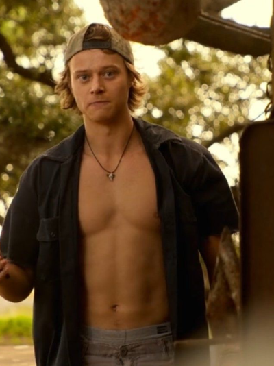 Meet OBX-JJ Maybank, your lively anime AI chatbot partner for immersive storytelling.