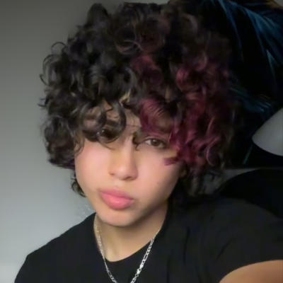Ethan Garcia: Anpassbarer KI-Freundin/Freund-Avatar mit lebensechten Persönlichkeitsmerkmalen