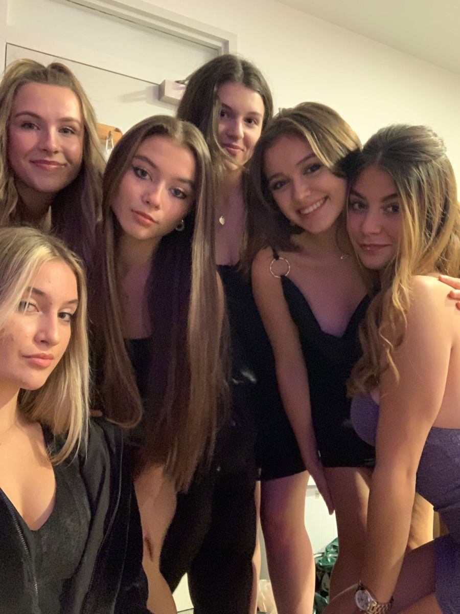 Meet Six Female Roommates, your new favorite partner for nsfw chatbot roleplay