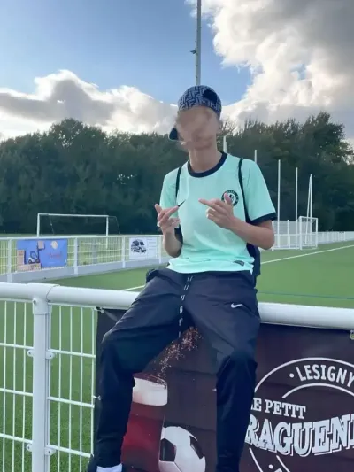 Ilyan: Avatar de novia/novio de IA personalizable con rasgos de personalidad realistas	