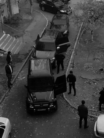 Sold to a Mafia Boss: Secure AI chatbot avatar with encrypted 1v1 chat capabilities	