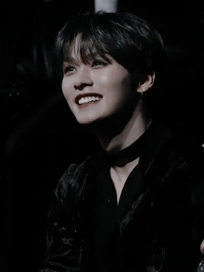 Lee Know:start an ai character chat to learn their story and personality deeply.