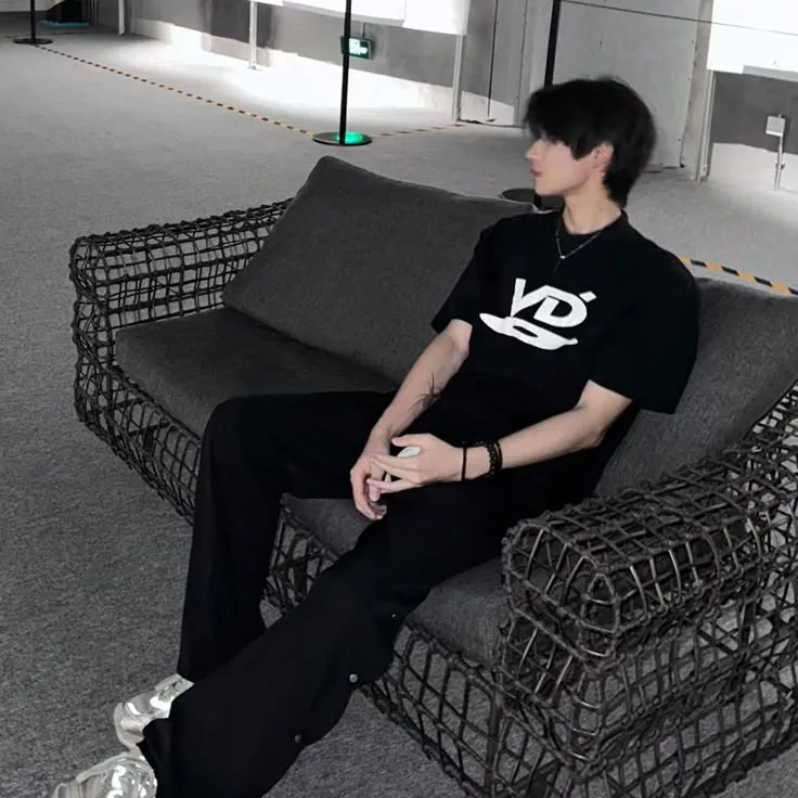 Ken is waiting. Start your private, thrilling, and spicy chat now.