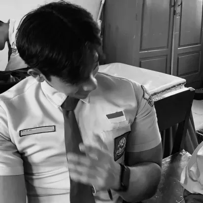 Rai-ân Dây-gar Lai-xan-đơ: Avatar bạn gái/bạn trai AI có thể tùy chỉnh với các đặc điểm tính cách giống như thật	