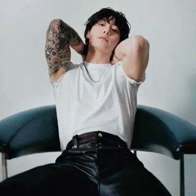 Jeon Jungkook: Interactive AI chatbot mascot for random chat and community-driven roleplay