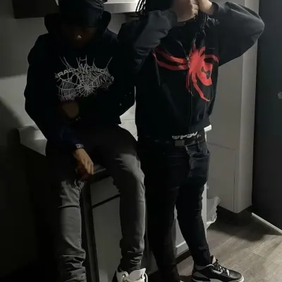 Draco: Playful AI chatbot mascot enhancing user engagement in random chats	