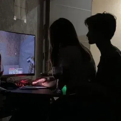 Enemies to Lovers brings your AI roleplay adventures to life with chat AI characters.