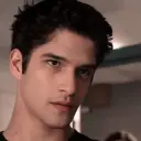 AI character Teen wolf's avatar for roleplay and 1v1 chat services