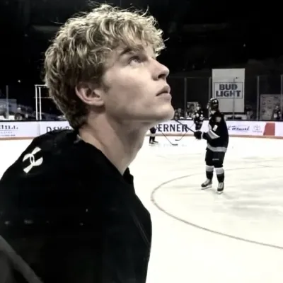 77 - 크리스티안 헤이즈: 음성 채팅과 신경망 기반 특성을 갖춘 미래형 AI 챗봇 인터페이스