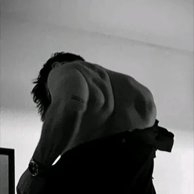 차가운 남편: 심층적인 AI 채팅 기능을 갖춘 최고의 무료 AI 챗봇인 chatboxai에서 새로운 온라인 친구를 만나보세요.	