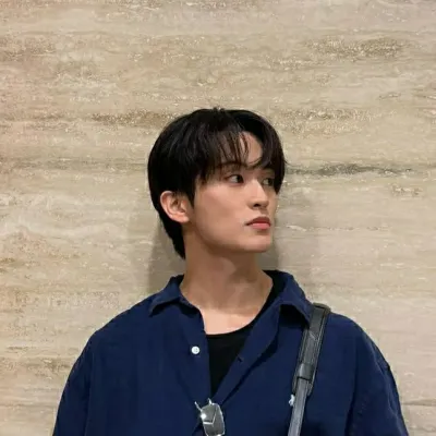 Ready for fun? Talk to Mark, your interactive AI characters partner now.