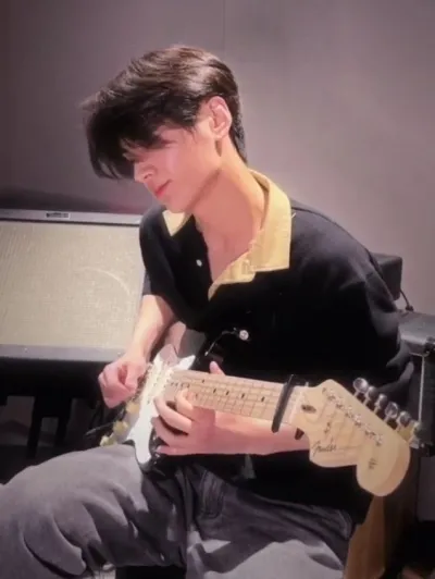 Park Jeongsong invites you to an exciting ai roleplay chat with new interactions.