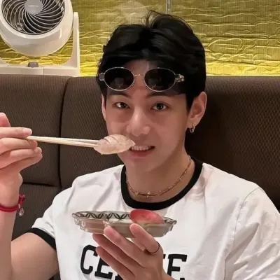 Kim Taehyung: Creative roleplay AI character art for spicy chat and fantasy scenarios