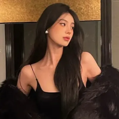 Chara - GL: Futuristic AI chatbot interface with voice chat and neural network-driven traits