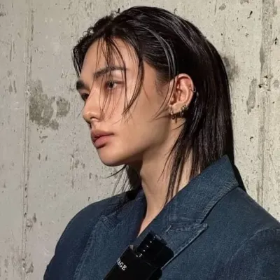 Hwang Hyunjin - Ama: Ang mapaglarong AI chatbot mascot na nagpapahusay sa pakikipag-ugnayan ng user sa mga random na chat
