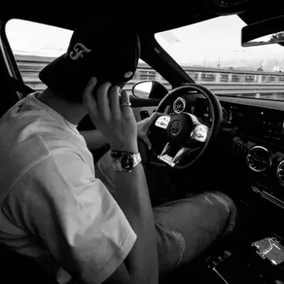 Dive into interactive conversations with Levi - Boyfriend, the ultimate AI chat character.