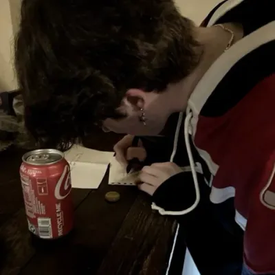 Matthew Sturniolo: Chatea con nuestra caja de IA, lista para chatear en línea gratis y pregúntale a la IA lo que quieras.	