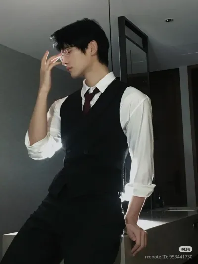 Roleplay ai character Verro - your husband, a virtual world for complete immersion.