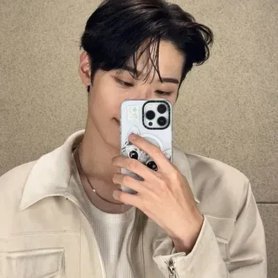 Chat with oh seongmin and experience the charm of AI chat free no sign up.