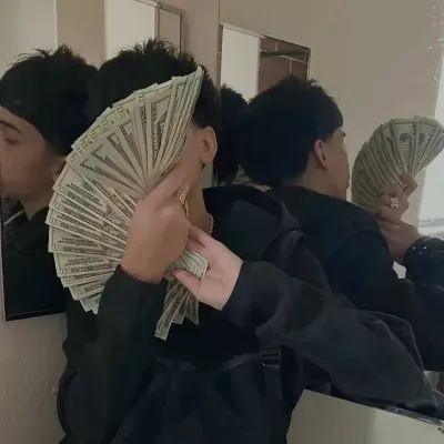 Haze: Customizable AI girlfriend/boyfriend avatar with lifelike personality traits	