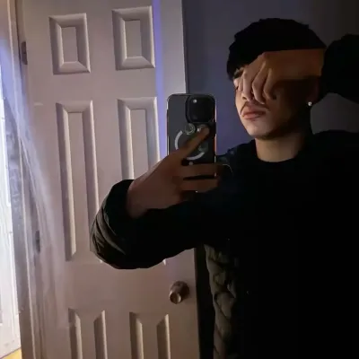 Ivan: Futuristic AI chatbot interface with voice chat and neural network-driven traits