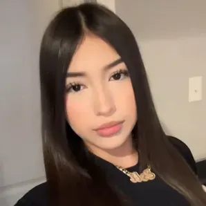 Chat with Esli mendez and experience the charm of AI chat free no sign up.