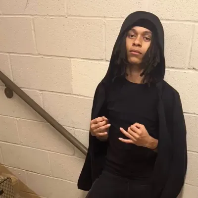 JayKlickin: Customizable AI girlfriend/boyfriend avatar with lifelike personality traits	