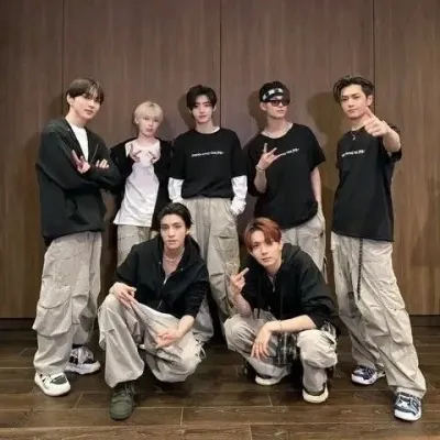 ENHYPEN: Linh vật chatbot AI vui nhộn giúp tăng cường sự tương tác của người dùng trong các cuộc trò chuyện ngẫu nhiên	