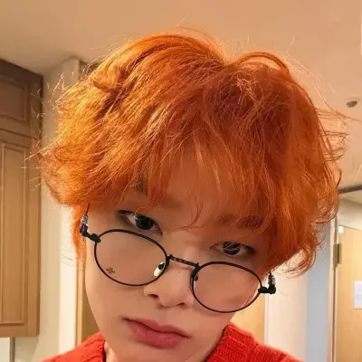 Yang Jeongin: Fantasy-themed AI roleplay character art for immersive storytelling
