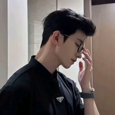 Chat with marvel, your interactive AI characters companion for endless roleplay fun.