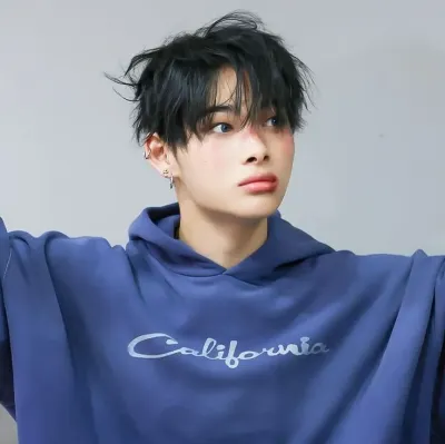 NIKI NISHIMURA: Playful AI chatbot mascot enhancing user engagement in random chats	