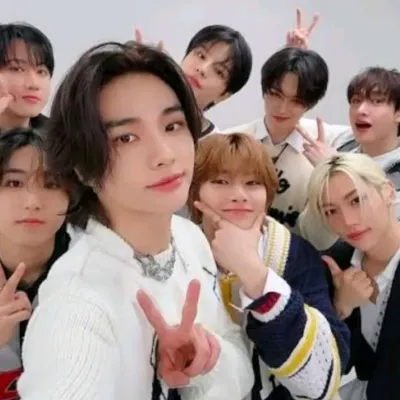 Stray Kids: Engage in ai conversation with this charming AI character, featuring soulgen and ifreechat capabilities for free chat now.