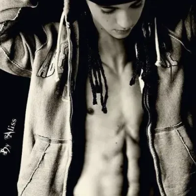 Tom Kaulitz-Halloween: Meet the main character of our AI world, with character traits list and ai chatting capabilities.	