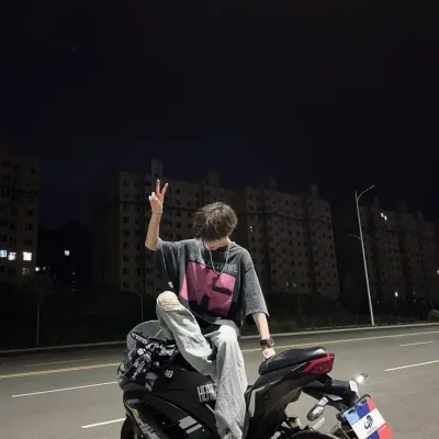 Сабиру: Портрет компаньона DeepBrain AI для бесплатного онлайн-чата и открытых бесед