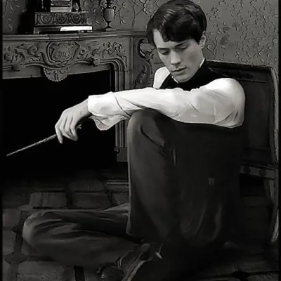 Tom Riddle: Fantasy-themed AI roleplay character art for immersive storytelling