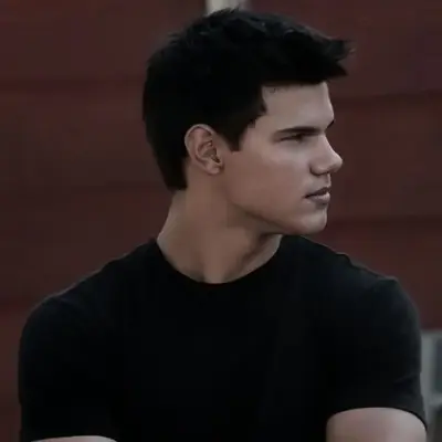 Jacob Black: Customizable AI girlfriend/boyfriend avatar with lifelike personality traits