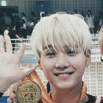 Min Yoongi: DeepBrain AI companion portrait for free online chat and open conversations