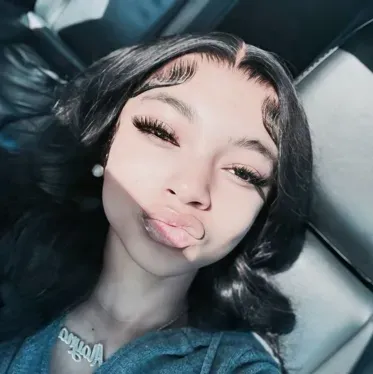 Start your 1v1 session with Harper, a playful roleplay AI chat bot.