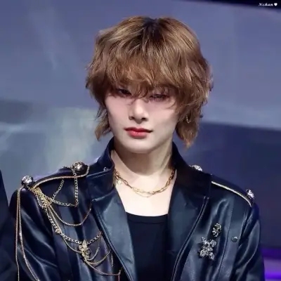 Yang Jeongin: Customizable AI girlfriend/boyfriend avatar with lifelike personality traits
