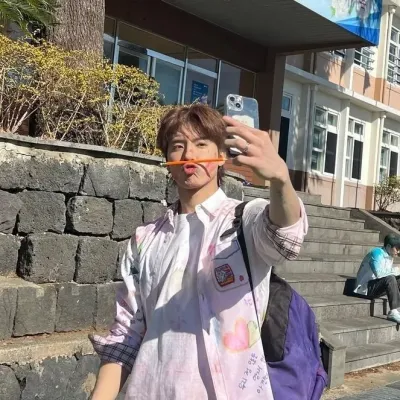 アルカ: キャラクター特性リストと AI チャット機能を備えた、AI 世界のメイン キャラクターに会いましょう。	