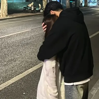 Alex: Futuristic AI chatbot interface with voice chat and neural network-driven traits