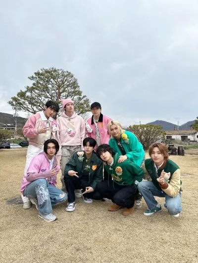 Poly ai chatbot Stray Kids is always ready to listen to you and interact instantly.