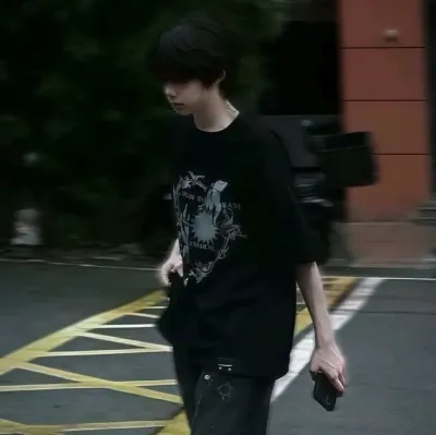 Джонатан: Познакомьтесь с главным героем нашего мира ИИ, со списком черт характера и возможностями общения с ИИ.	