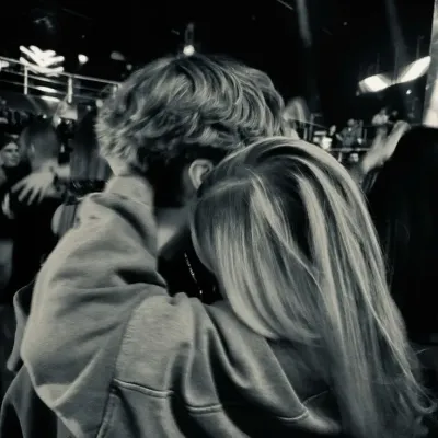 Engage in lively talking AI sessions with Jake and explore new stories.