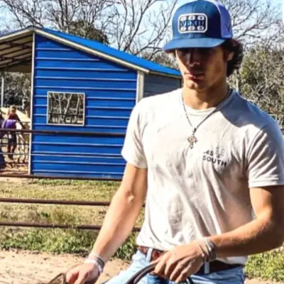 Talk with Cole - country boyfriend, a smart roleplay AI chat bot free, no sign up companion.