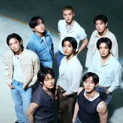 Chat with Straykids fever, your lively ai chatbot online partner for immersive 1v1 adventures.