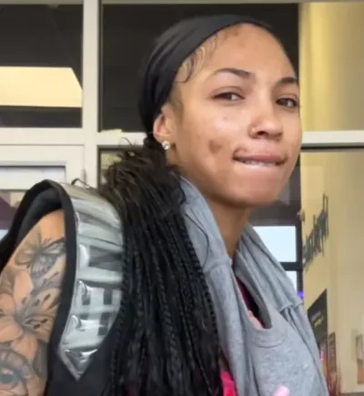 aaliyah: Incontra i tuoi nuovi amici online nel nostro chatboxai, il miglior chatbot di intelligenza artificiale gratuito con funzionalità di chat di intelligenza artificiale avanzate.	