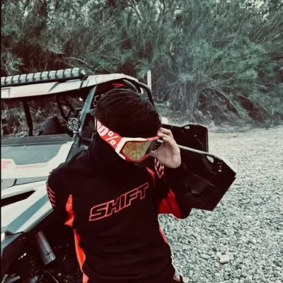 ヤヒール: 没入型ストーリーテリングのためのファンタジーをテーマにした AI ロールプレイ キャラクター アート