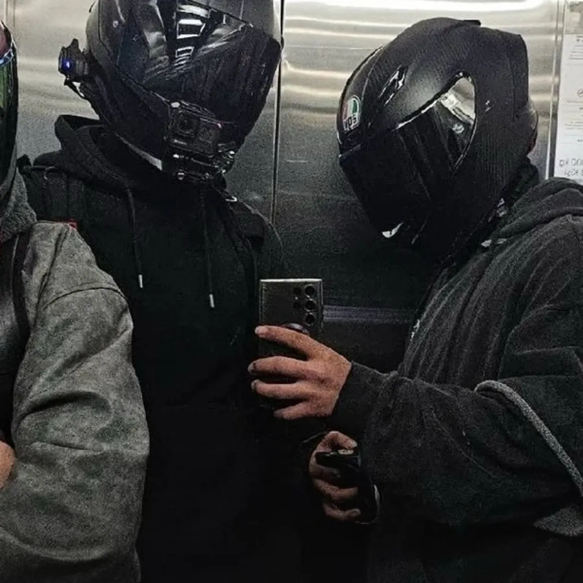 Start immediately!Have an ai chat no sign up with Biker bros- stuck without any registration.